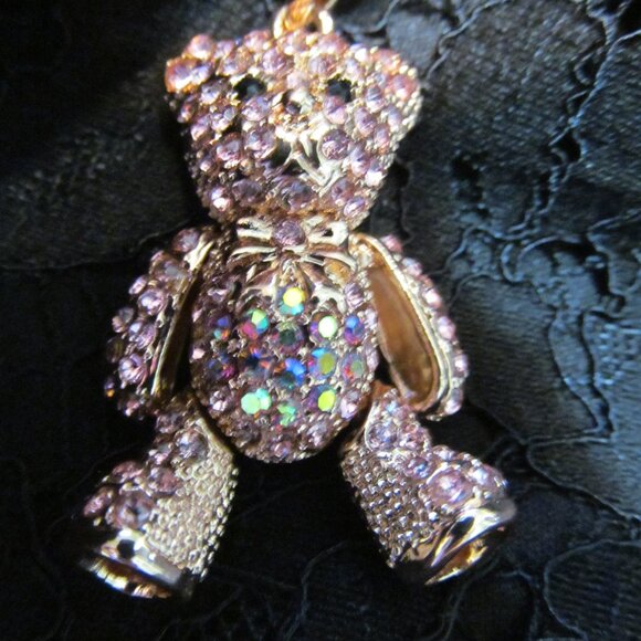 Off Park Collection Pink Crystal Rose Tone Teddy Bear Pendant w 18" Chain NEW - Picture 10 of 16